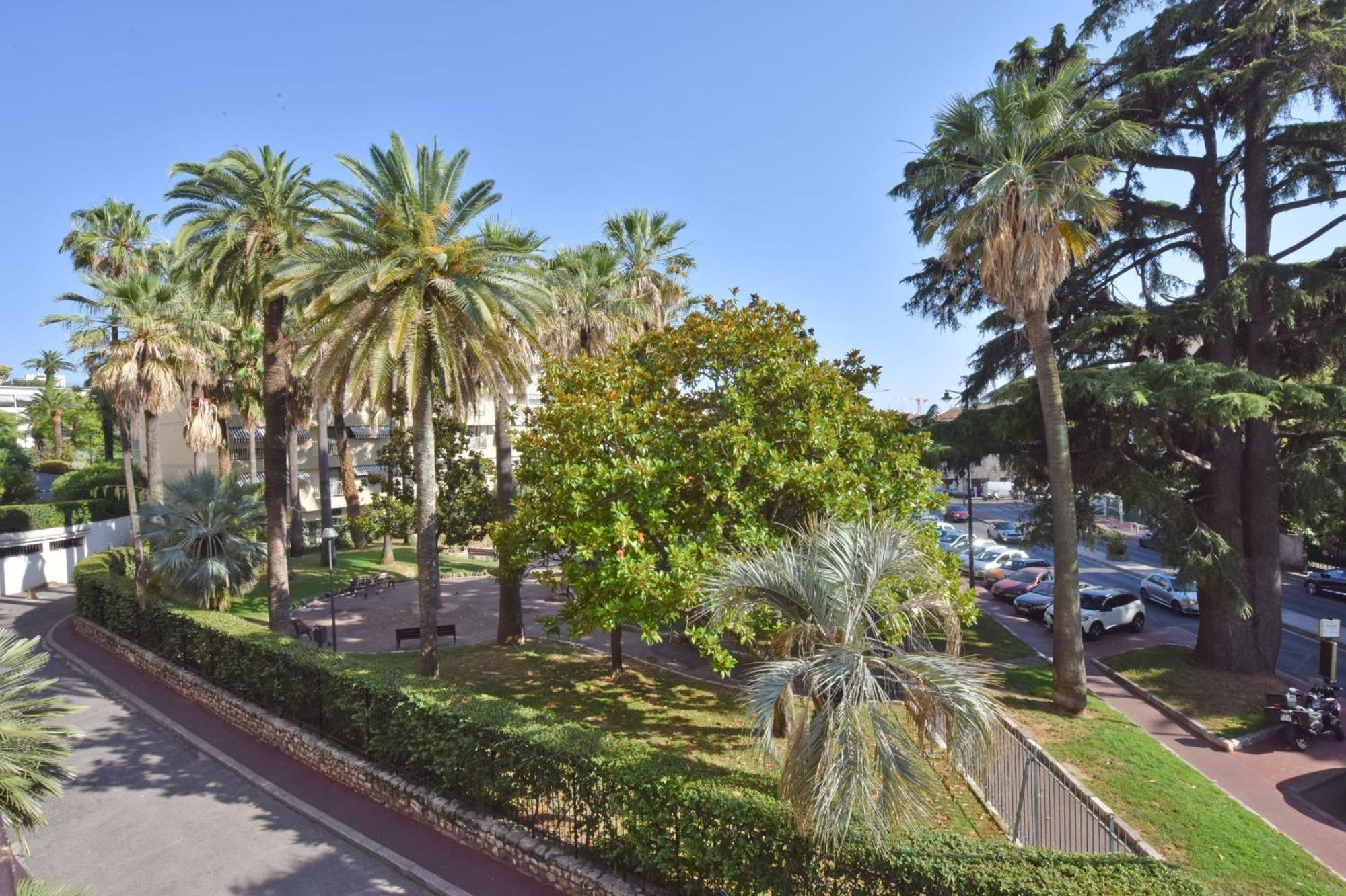 Cannes - 2-Br Flat 15-Min Walk To The Beaches エクステリア 写真