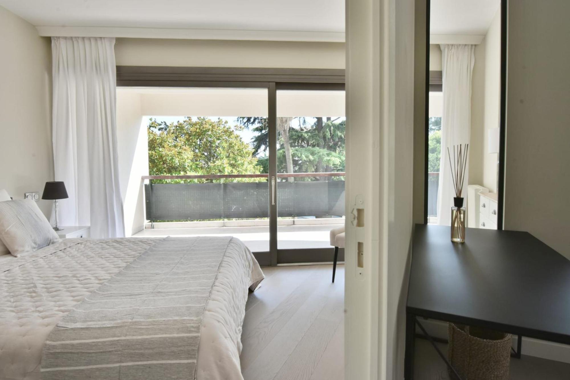 Cannes - 2-Br Flat 15-Min Walk To The Beaches エクステリア 写真